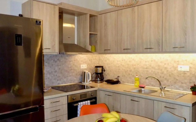 Manolis Apartments