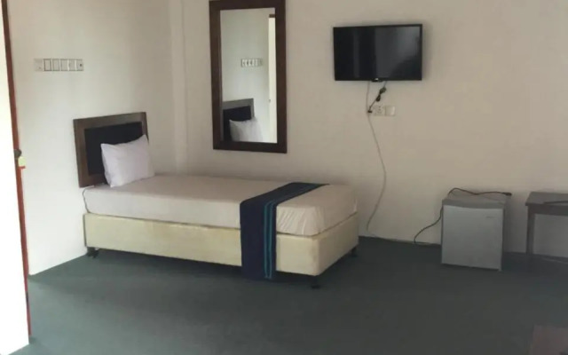West Inn Colombo