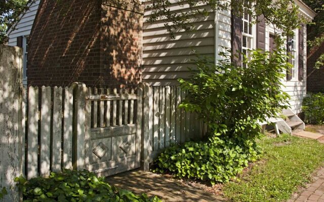 Отель Colonial Houses, an official Colonial Williamsburg