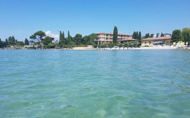 Luxury Apartments Beauty Gardens