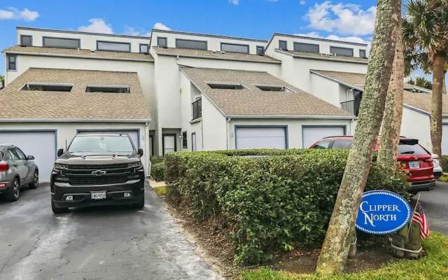 Oceanfront 3BR Luxe New Rental
