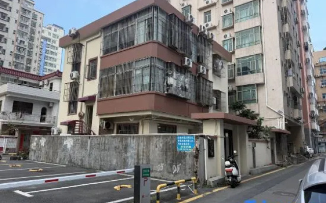 Yijia Courtyard E-sports Apartment (Shenzhen Bao'an Pingzhou Subway Station) – Exterior – Shenzhen