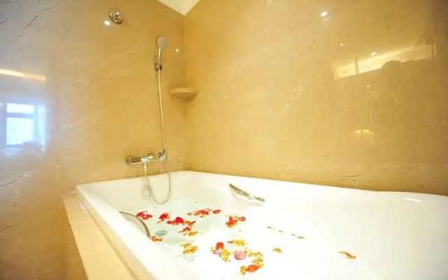 Ramada Pingtan Hotel