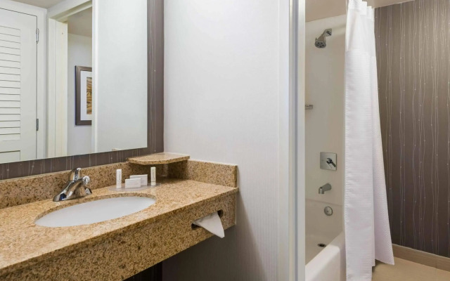 Courtyard by Marriott Knoxville Cedar Bluff