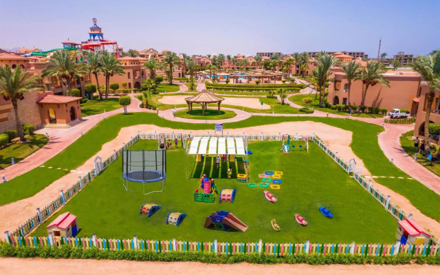Charmillion Gardens Aquapark