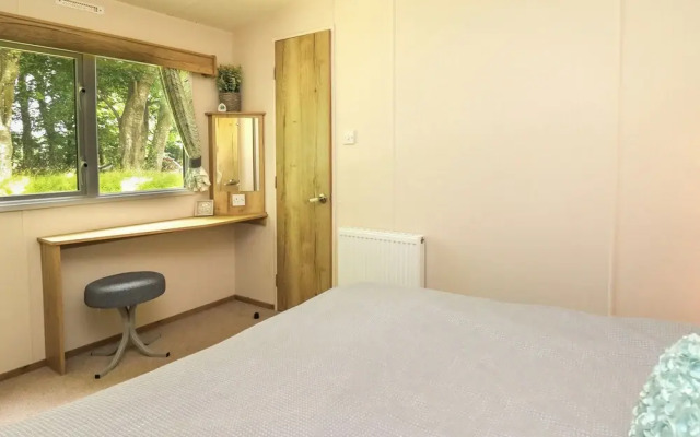 Caravan 6 at Blackmoor Farm