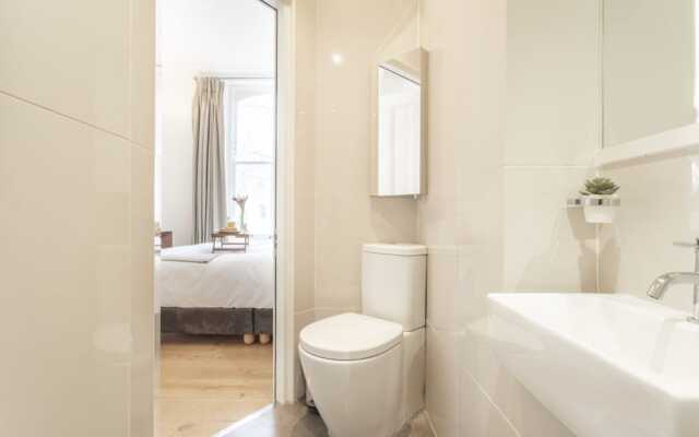 Royal Residence Charming 2 Bedroom - Talbot 3b