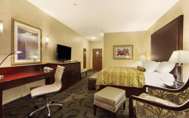 Poco Inn and Suites Hotel & Conference Centre