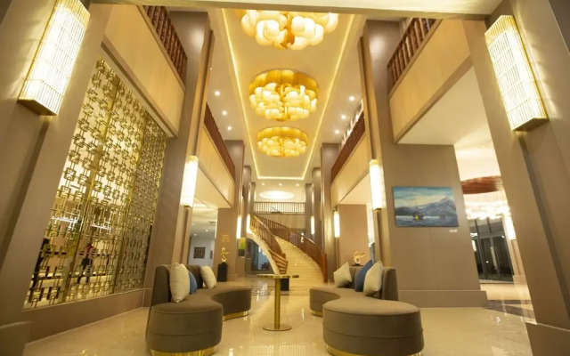 M Apartments & Hotel