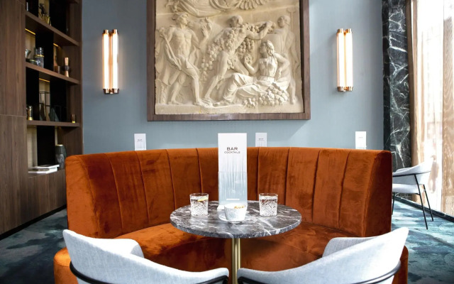 Отель Riu Plaza España