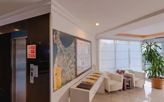 Akalia Suite Hotel & Spa