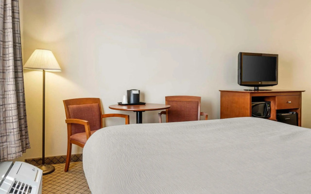 Quality Inn Airport