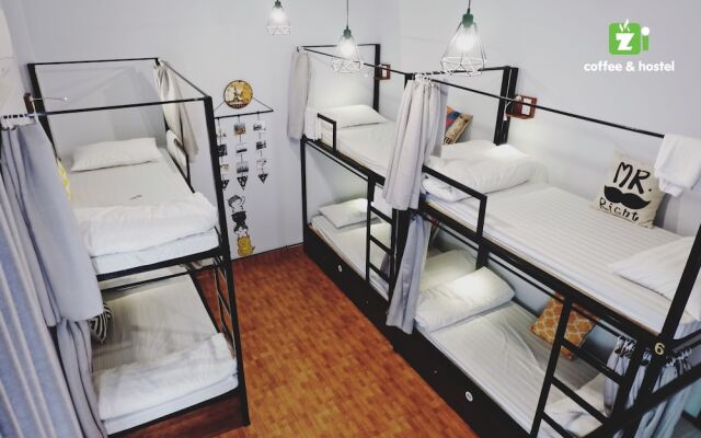 Zi Coffee & Hostel