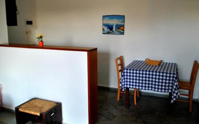 Ariadni Apartments