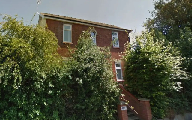 Toothbrush Apartments - Ipswich East - Cauldwell Ave