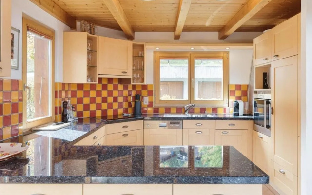 La Taniere - Cozy Chalet With Incredible Views and Parking