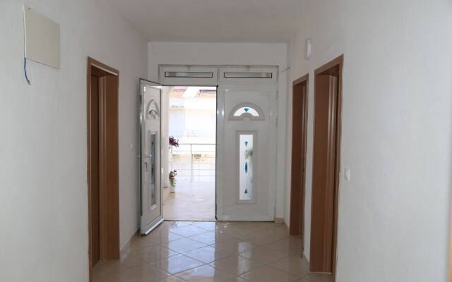 Beautiful 1-bed Apartment in Ulcinj