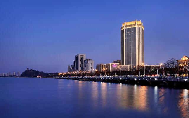 Crowne Plaza Zhenjiang by IHG
