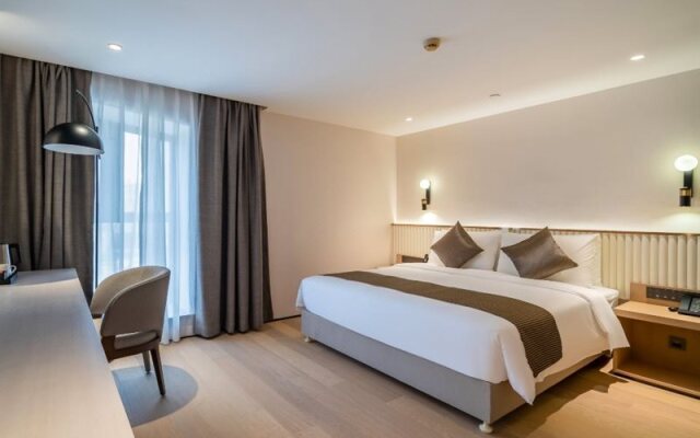 Rezen Select Shanghai Jiading Xincheng