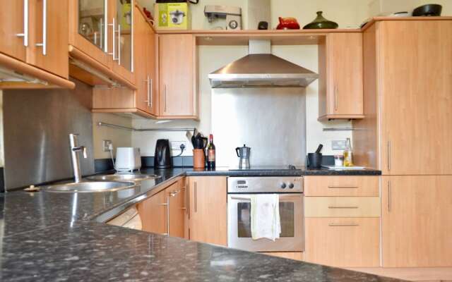 Central Edinburgh 4 Bedroom Flat