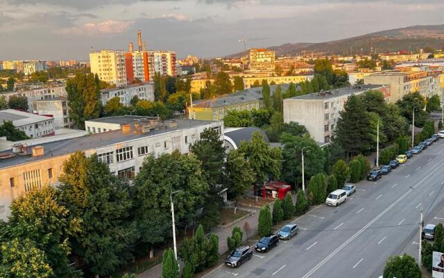 2 rooms apartment Airy & Bright PALAS Center