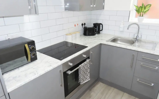 6 Mins to NEC & BHX Studio FREE PARKING