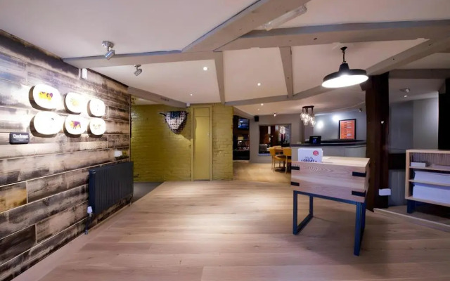 Premier Inn Nottingham West