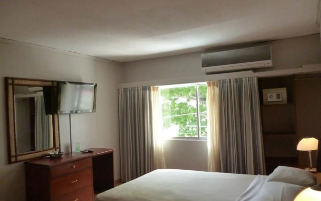 Hotel Tower House Suites
