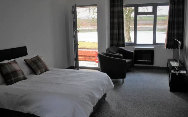 Altnacealgach Motel