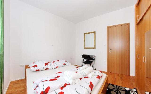 Apartment Village Nin