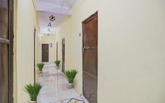 OYO 92887 Metro City Guest House