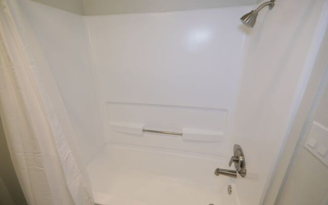 Hollywood Central Suites