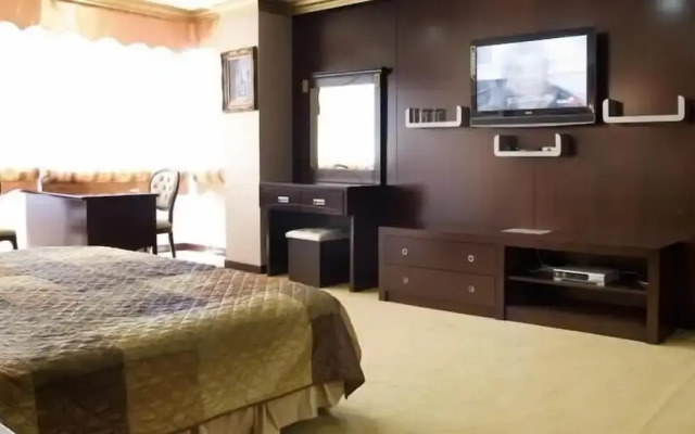 Airport Hotel