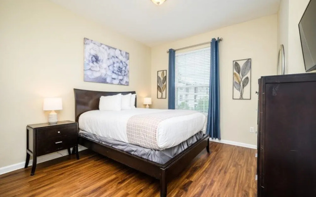 Beautiful Deluxe Condo, Vista Cay - 3023