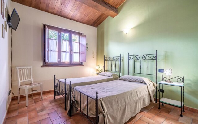 Nice Home in Badia Tedalda AR With 10 Bedrooms, Wifi and Outdoor Swimming Pool