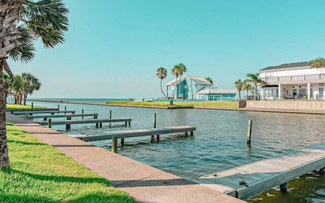Kontiki Bayfront Condos
