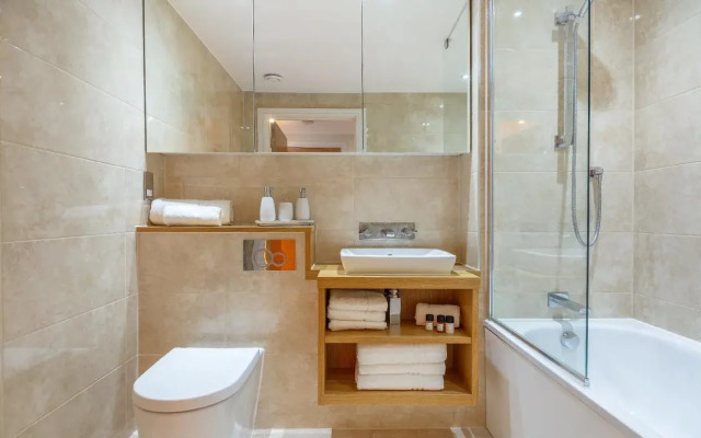 Canary Gateway Apartments