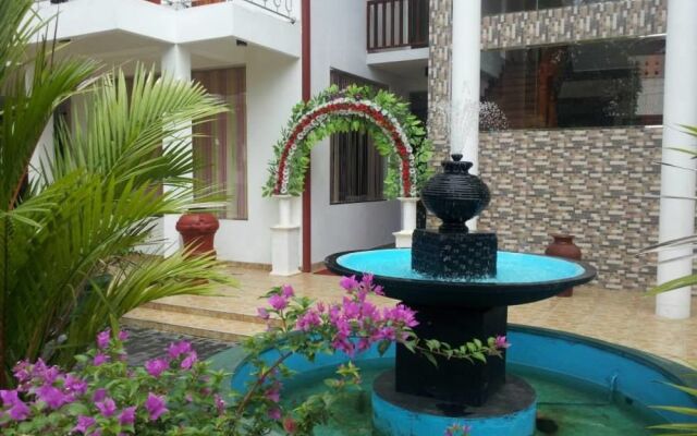 Papaa Palace