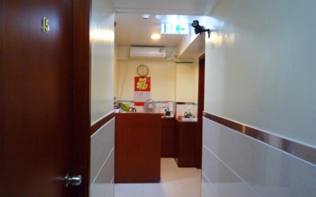 E-Dragon Hotel