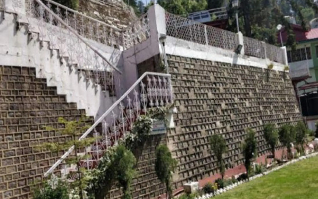 Hotel Blossom Shimla ( Bar & Restaurant )