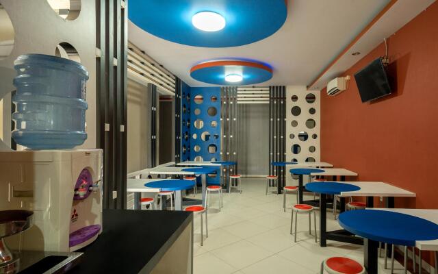 OYO 342 De' Kayakini Hotel