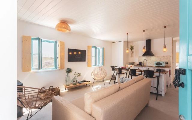 Azenhas do Mar West Coast Design & Surf