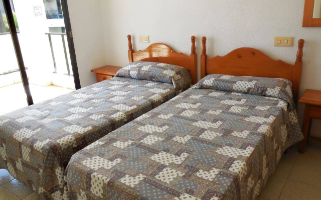 Apartamentos Habitat - Playa Romana 3000