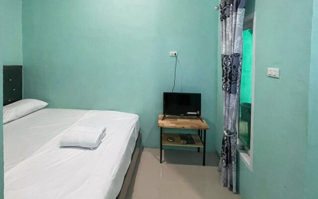 Antony Homestay near Pantai Pasir Putih Parbaba RedPartner