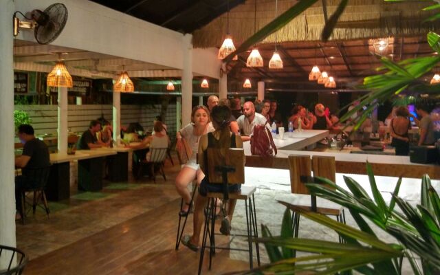 La Casa Tropicana by Cospace