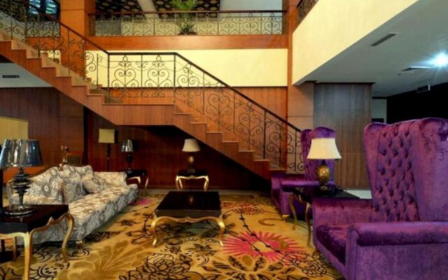 Sutan Raja Hotel And Convention Centre