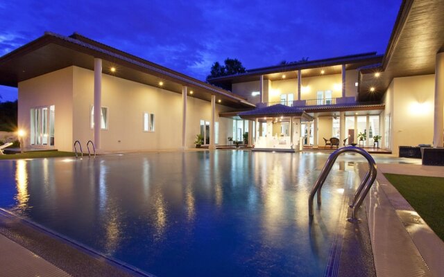 Huay Yai Manor