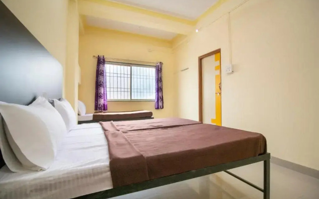Shree Gajanan by OYO Rooms