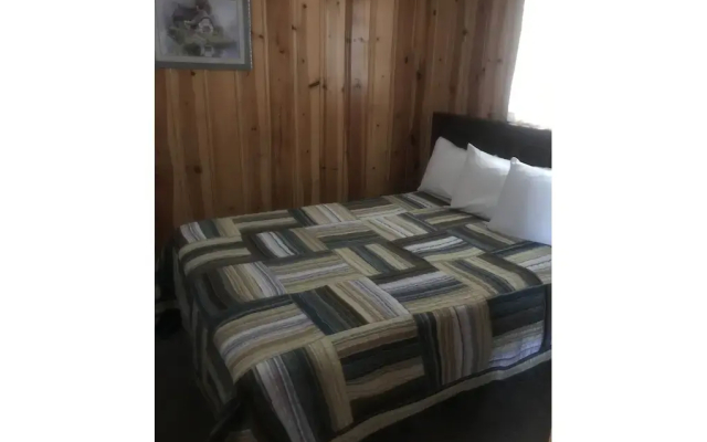 Chalet Motel