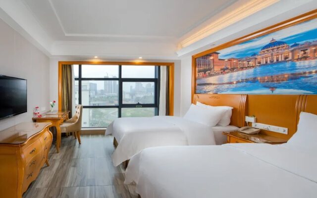Vienna Hotel Shenzhen Jixiang Metro Staion